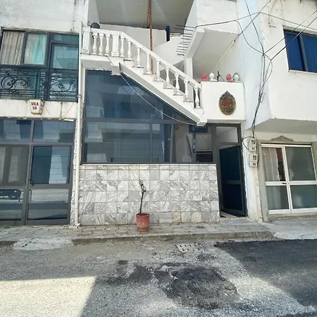 Economy Wooden Apartman Tirana